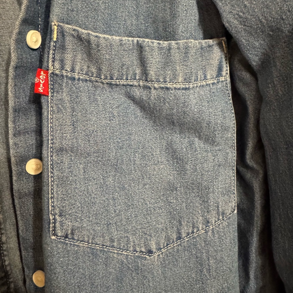 Levi's Light Blue Denim Button Up - Picture 3 of 5